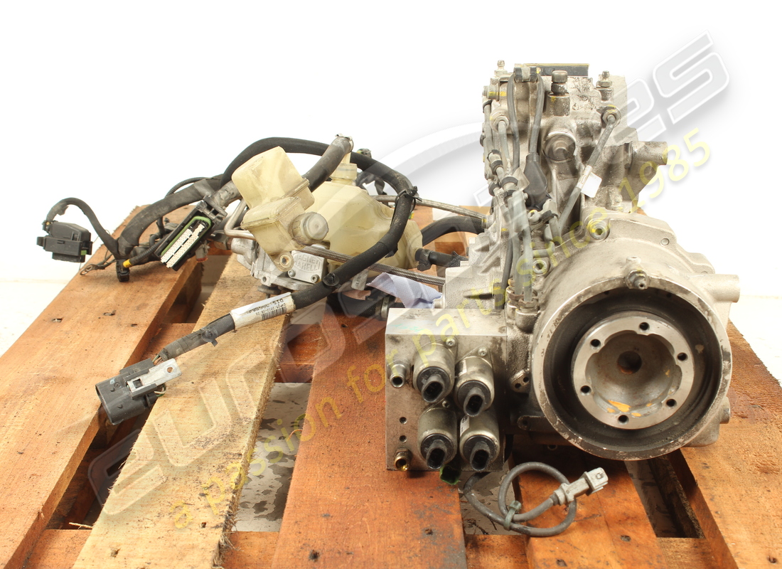 damaged ferrari power take off unit. part number 305902 (1)