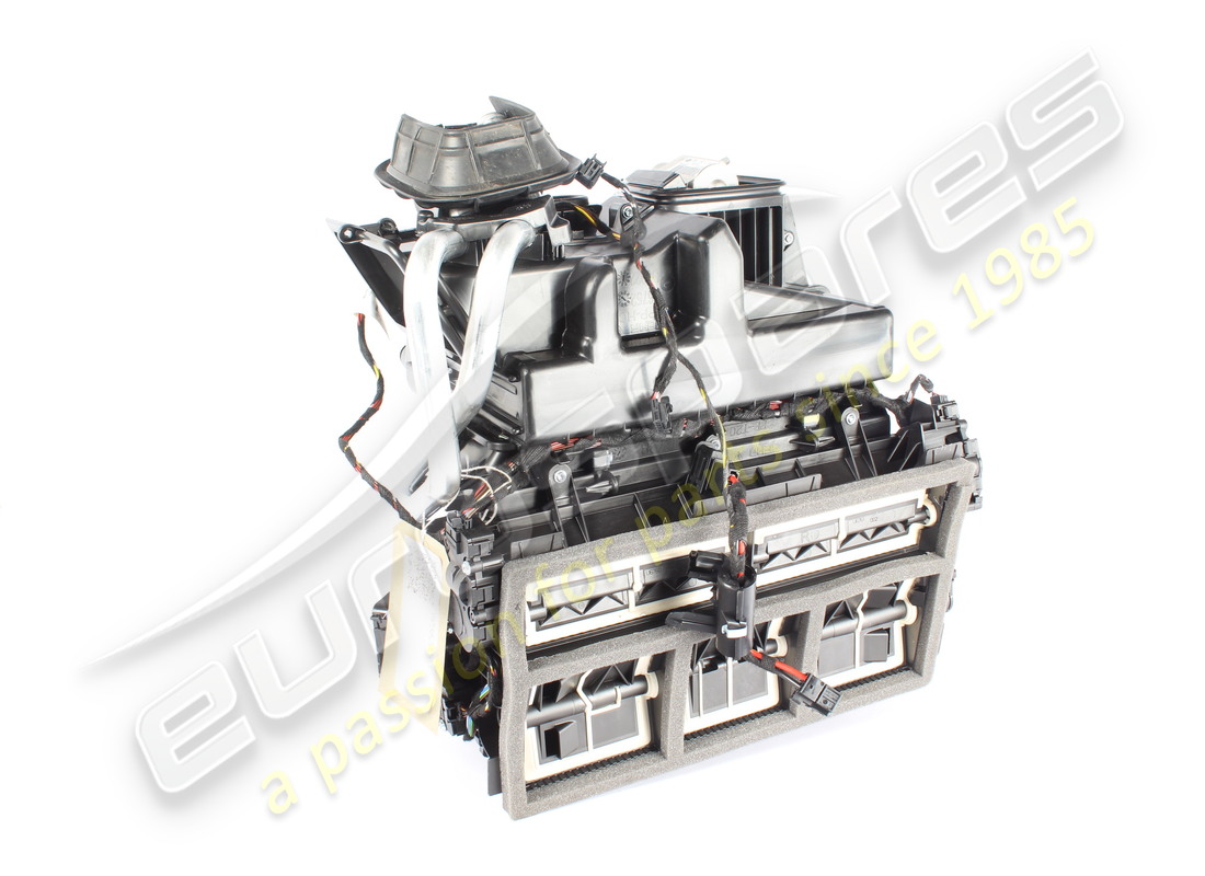 BOÎTIER DE DISTRIBUTION D'AIR Porsche ENDOMMAGÉ. NUMÉRO DE PIÈCE 9P5820293 (1)