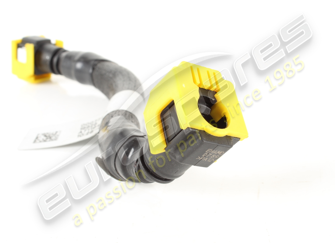 tube d'air sez sx a sep vapori d'occasion ferrari. numéro de pièce 777512 (2)