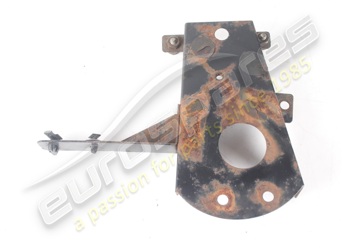 ÉTAGÈRE DE SUPPORT NOURICE UTILISÉE Maserati . RÉFÉRENCE 384000136 (1)