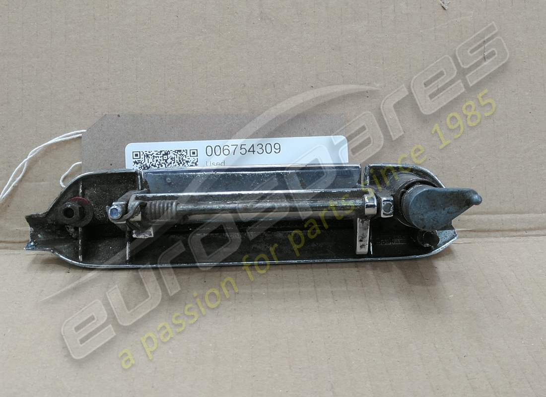 utilisé lamborghini poignée de porte extérieure gauche. numéro de pièce 006754309 (2)