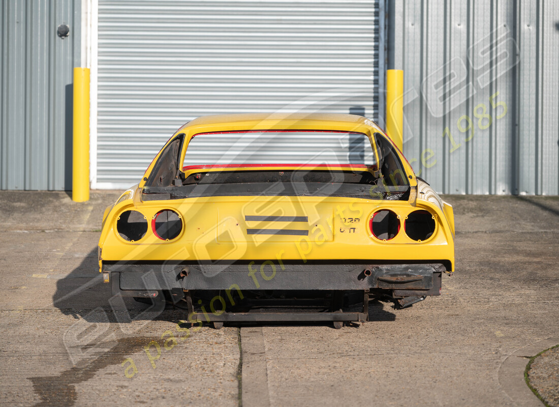 panneau arrière complet gtb d'occasion ferrari. numéro de pièce 61901500 (4)