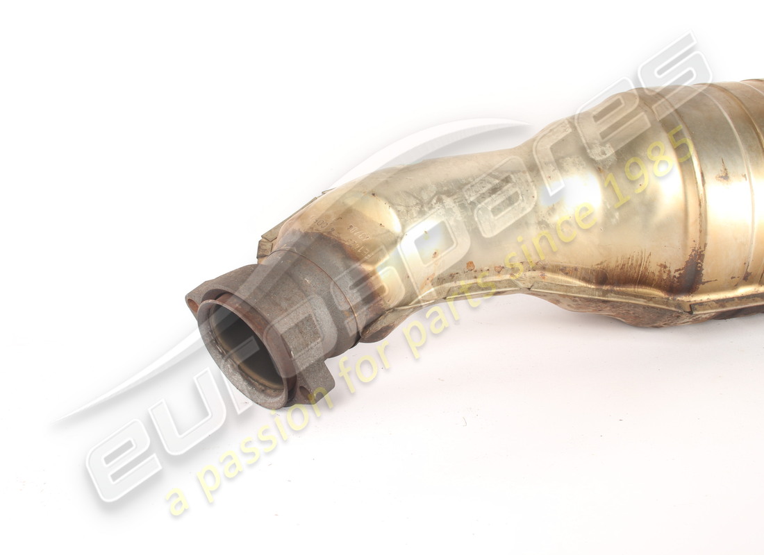 catalyseur rh utilisé ferrari. numéro de pièce 180019 (2)
