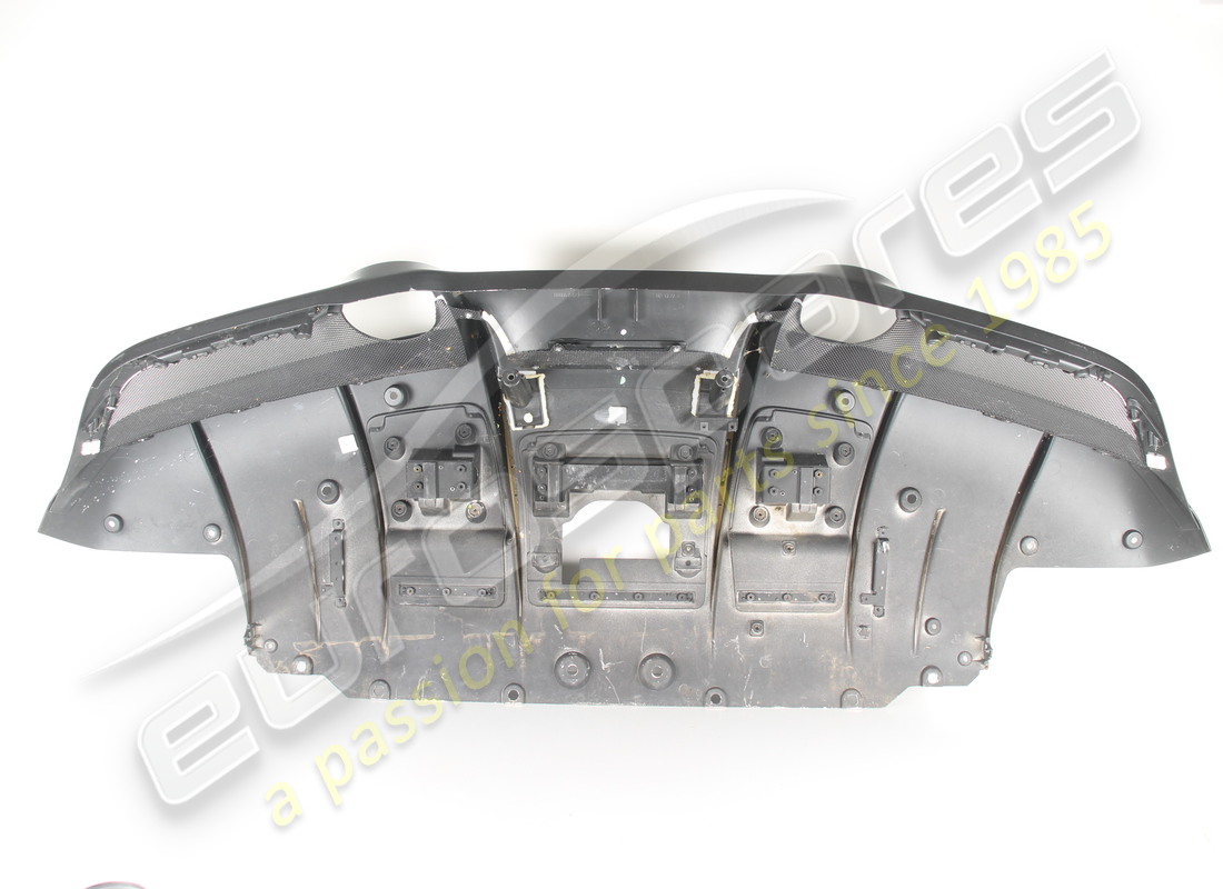 utilisé ferrari diffuseur complet. numéro de pièce 863539 (2)
