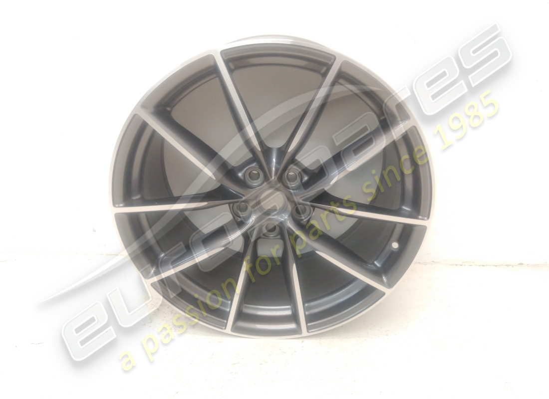 nouvelle roue arrière ferrari. numéro de pièce 866483 (1)