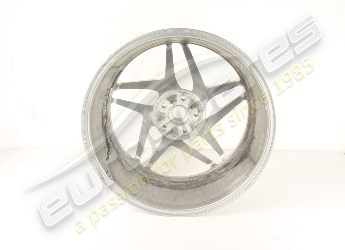 utilisé ferrari roue avant gauche. numéro de pièce 861242 (3)