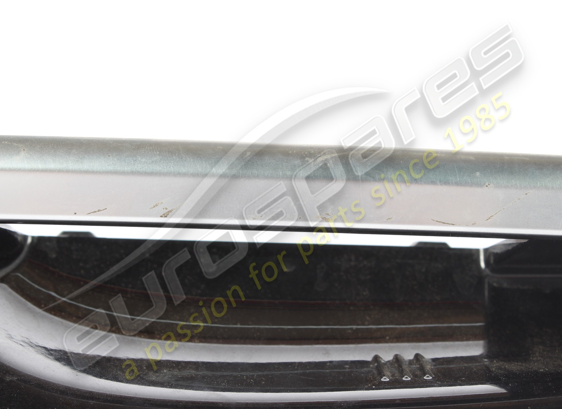 poignée extérieure de porte gauche d'occasion maserati. numéro de pièce 670207762 (2)