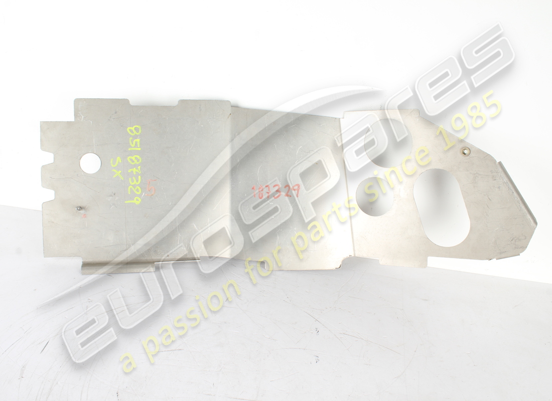 nouvelle pièce d'extrémité gauche ferrari. numéro de pièce 985187329 (2)