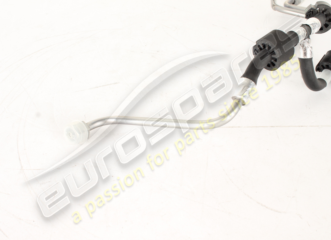 nouveau tuyau de carburant gpl maserati. numéro de pièce 299334 (2)