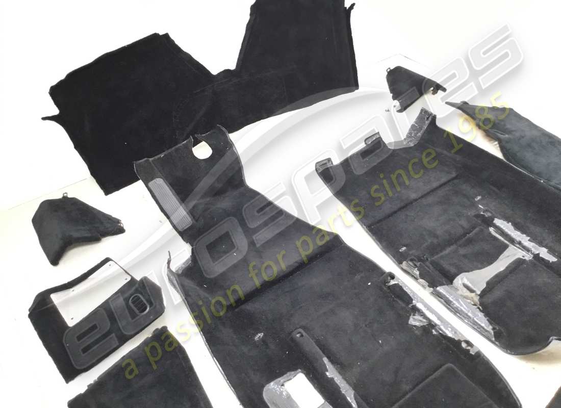 utilisé eurospares ferrari 550 ensemble de tapis maranello (à gauche). numéro de pièce eap1374161 (2)
