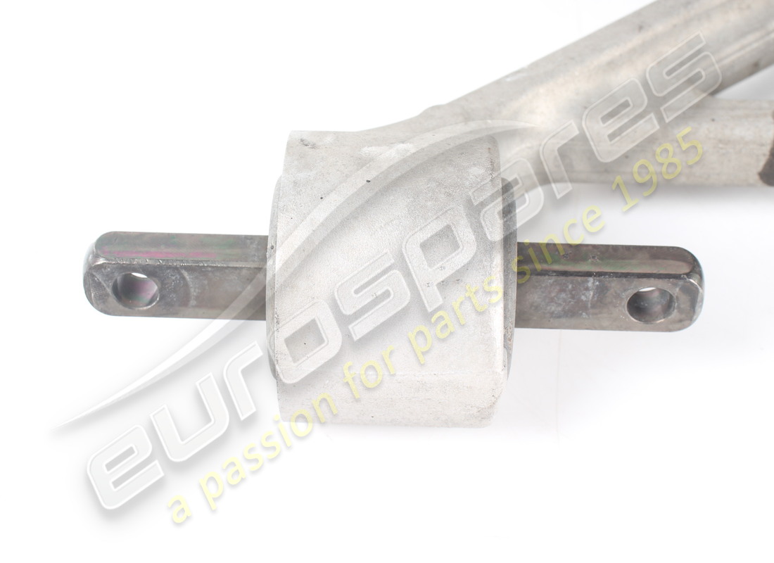UTILISÉ FERRARI BRAS INFÉRIEUR AVANT GAUCHE COMPLET. NUMÉRO DE PIÈCE 268896 (3) utilisé ferrari bras inférieur avant gauche complet. numéro de pièce 268896 (3)