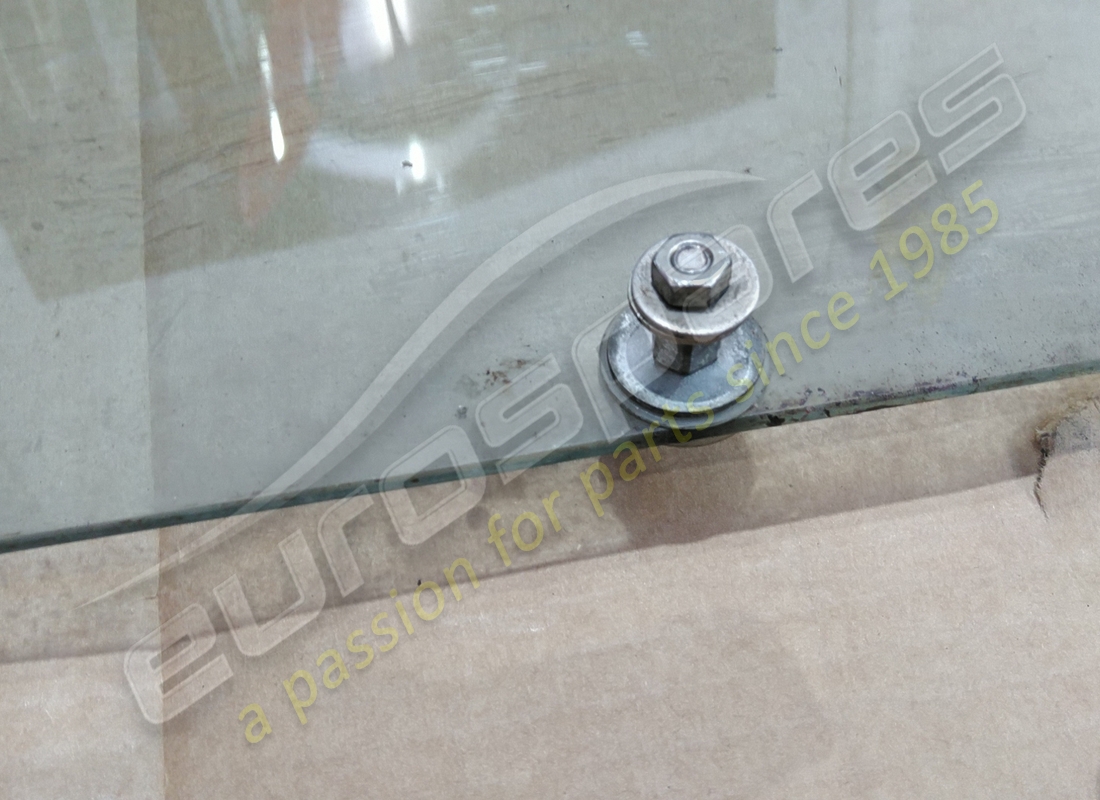 utilisé ferrari lh vitre de porte teinté. numéro de pièce 40074908 (2)