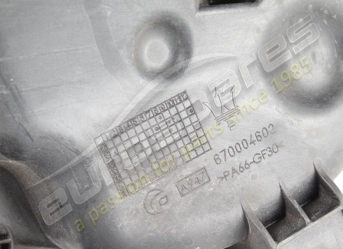 boîtier de filtre complet d'occasion maserati. numéro de pièce 670004602 (2)