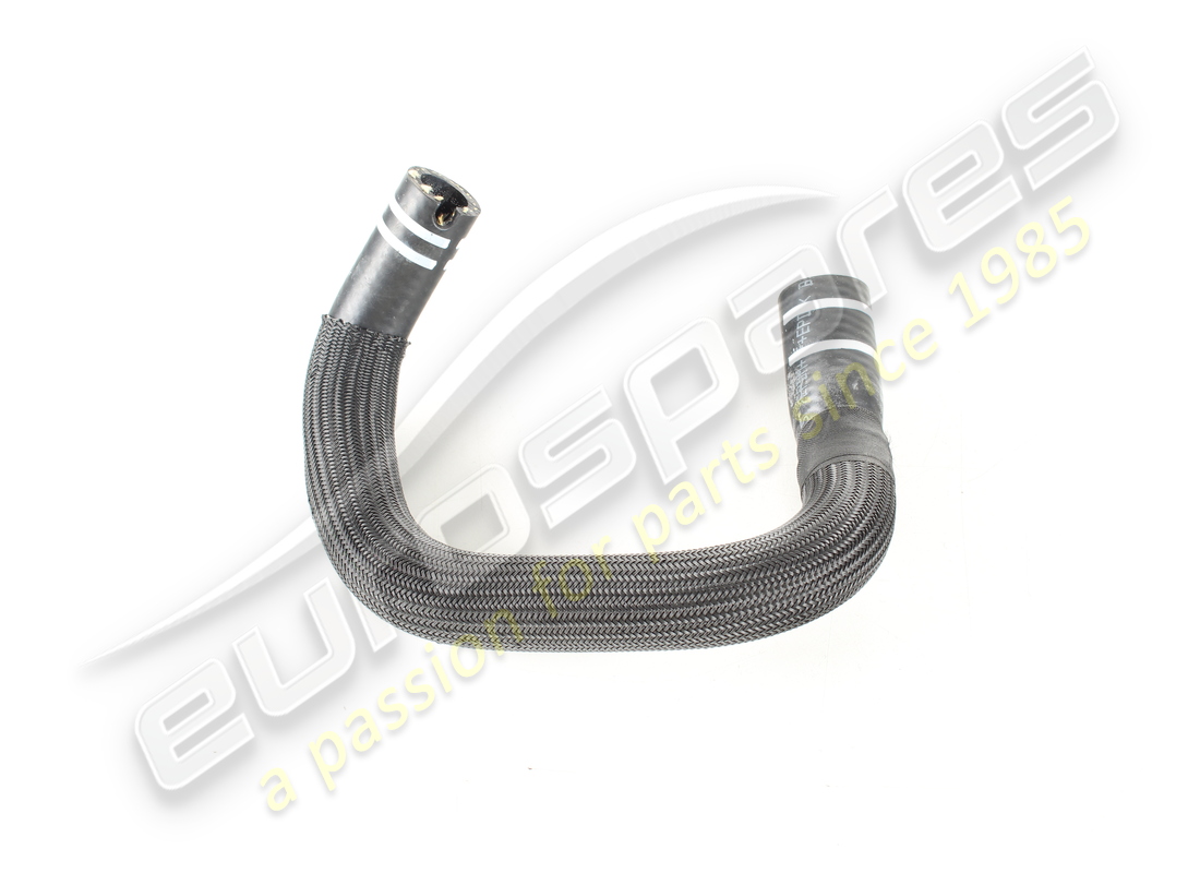 NOUVEAU TUYAU D'ALIMENTATION EN EAU MASERATI DE LA POMPE. RÉFÉRENCE 670006396 (1) nouveau tuyau d'alimentation en eau maserati de la pompe. référence 670006396 (1)