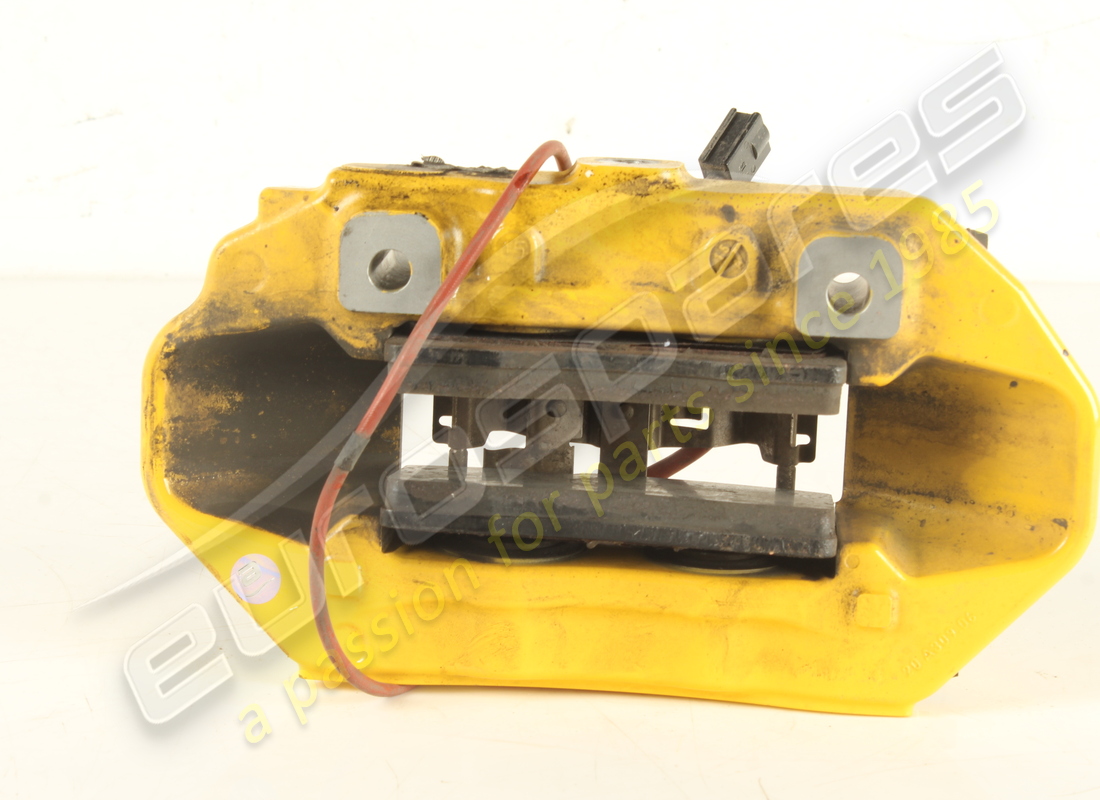 utilisé ferrari étrier arrière droit avec plaquettes. numéro de pièce 311677 (4)