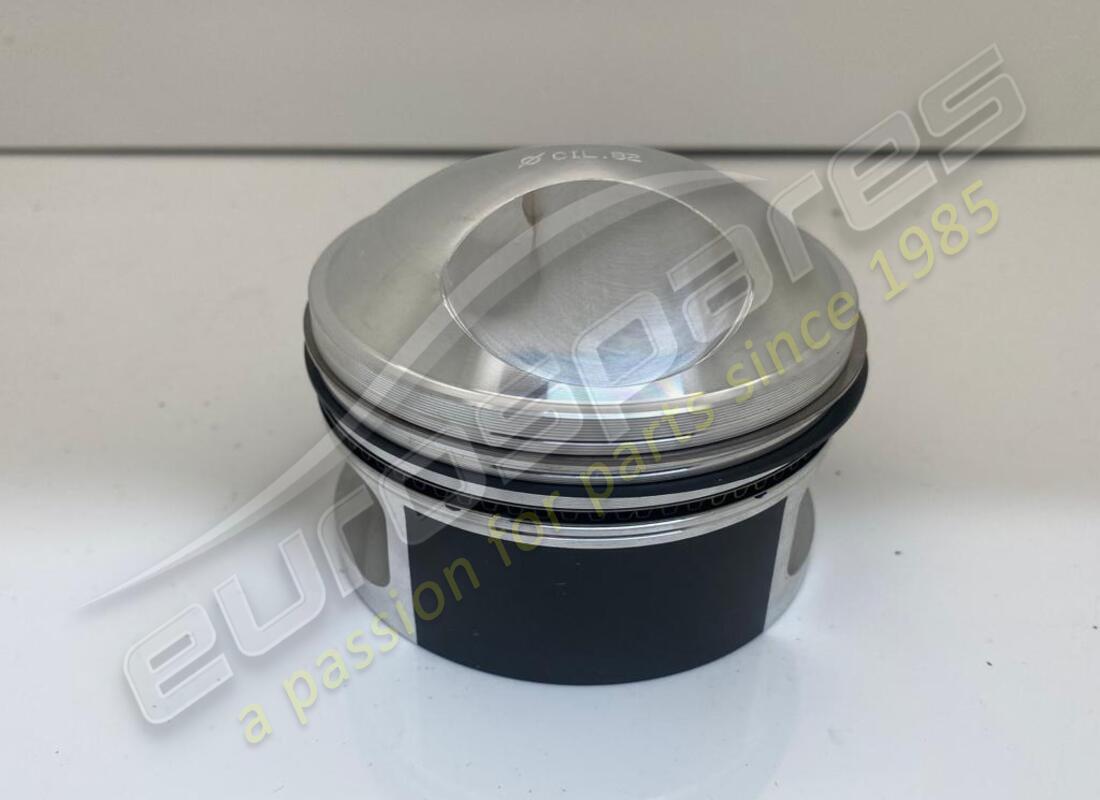 nouveau eurospares piston complet d.82. numéro de pièce 001408017 (2)