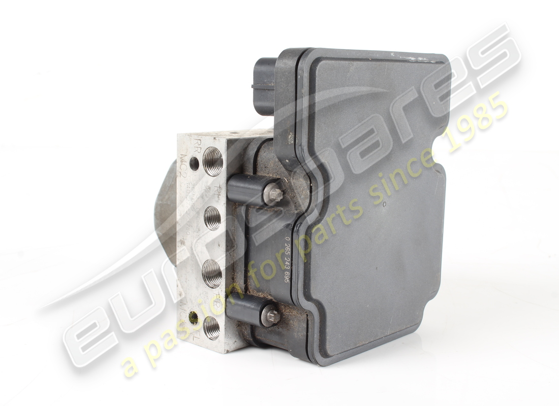 used maserati abs/asr assembly (electronic + h. part number 673003709 (2)