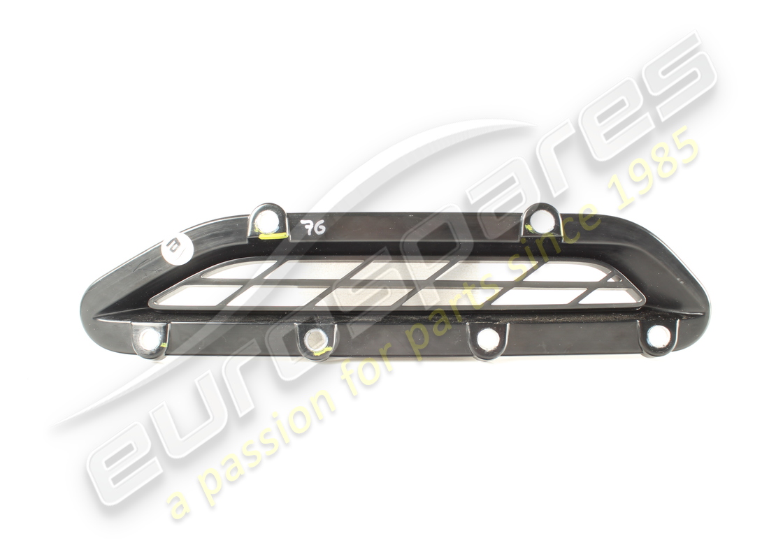 Grille d'aération avant gauche d'occasion Ferrari. Numéro de pièce 861035 (1)