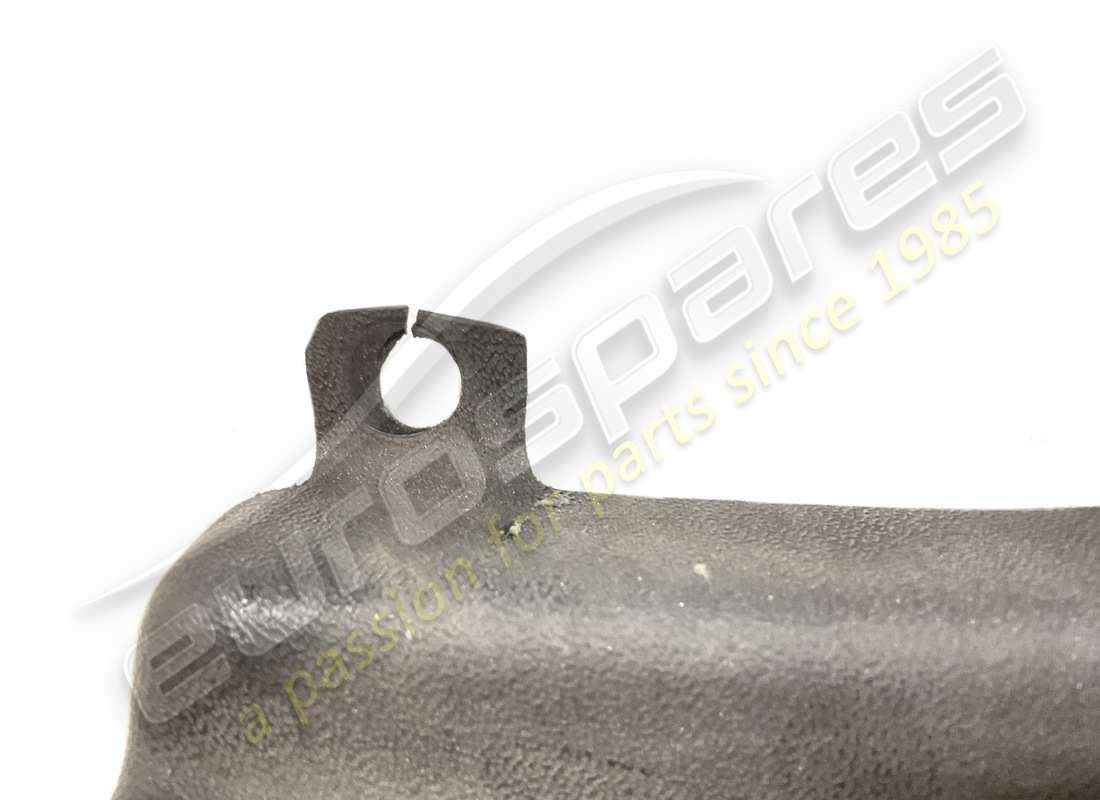 couverture lamborghini endommagée. numéro de pièce 07l103939 (3)