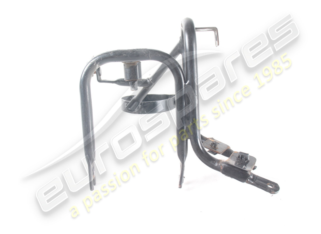 utilisé le soutien maserati. numéro de pièce 383800116 (2)