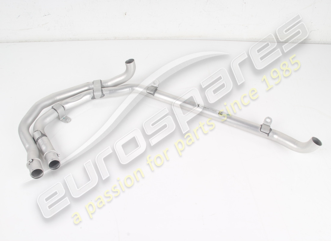 TUYAU DE REFROIDISSEMENT À BOBINE D'OCCASION Ferrari. NUMÉRO DE PIÈCE 852671 (1)