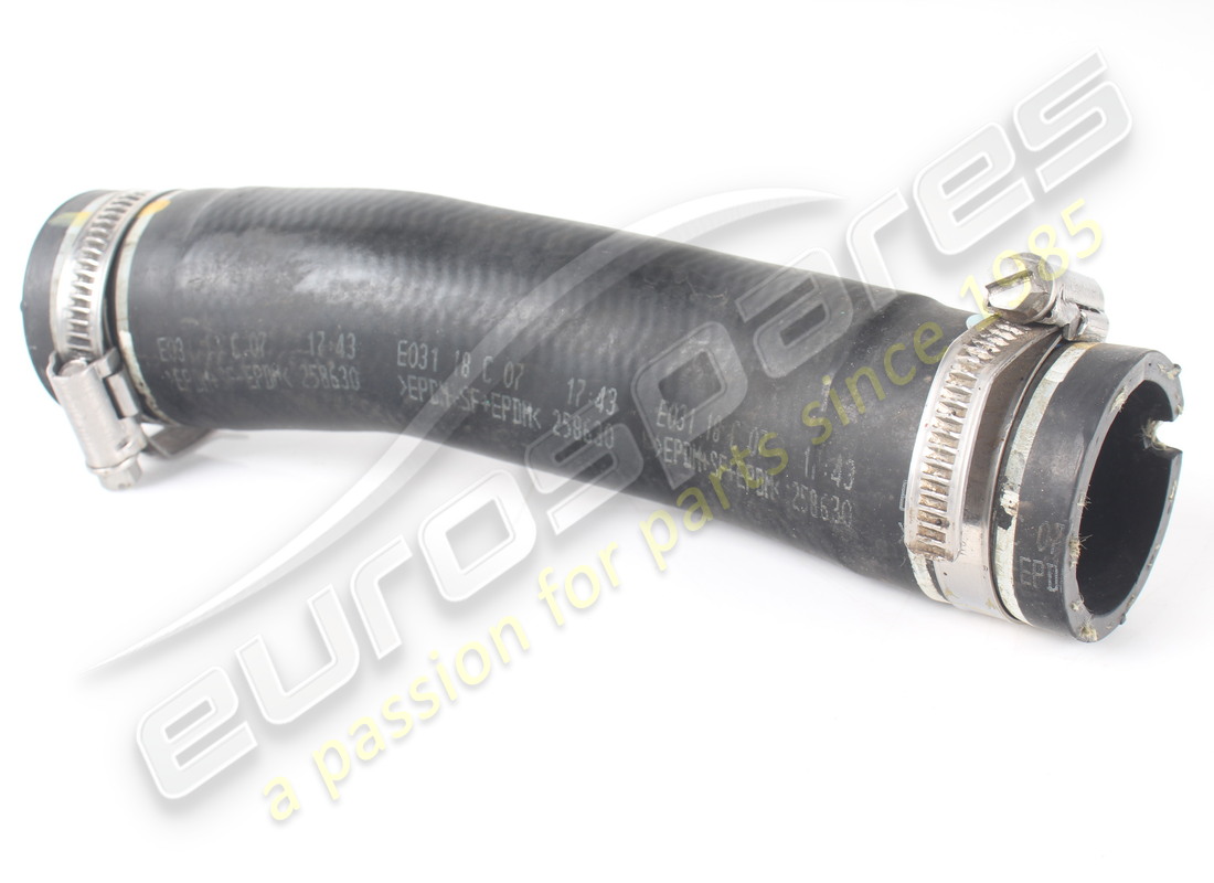TUYAU DE RETOUR DE RADIATEUR D'OCCASION Ferrari. NUMÉRO DE PIÈCE 258630 (1)