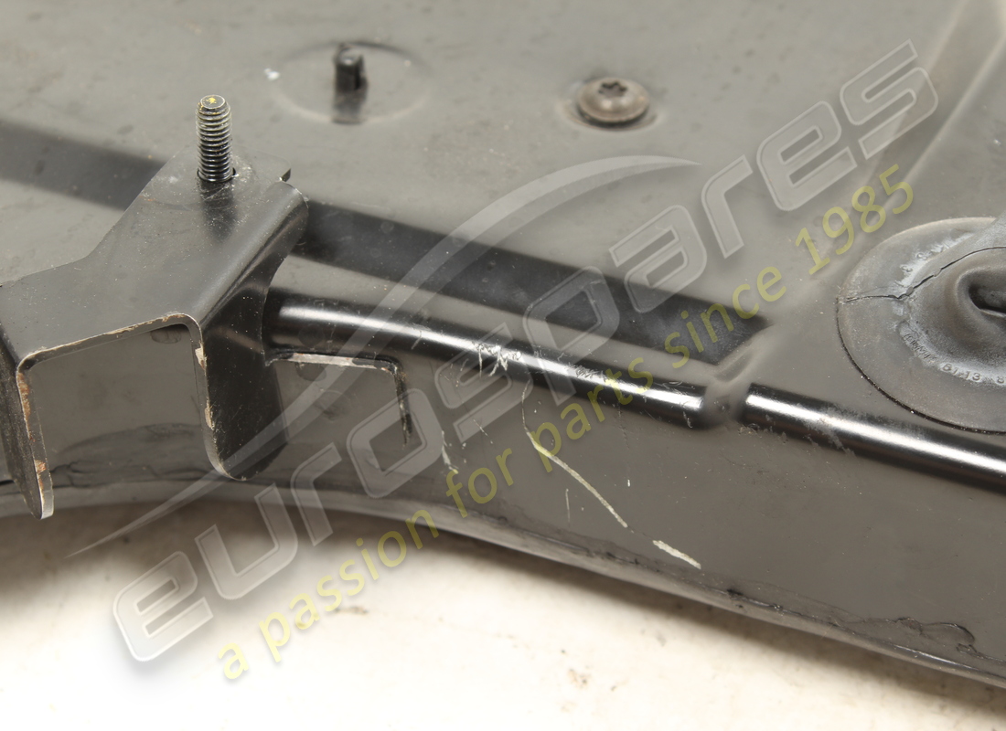 lamborghini vitre de fenêtre arrière utilisée. numéro de pièce 407845051c (2)