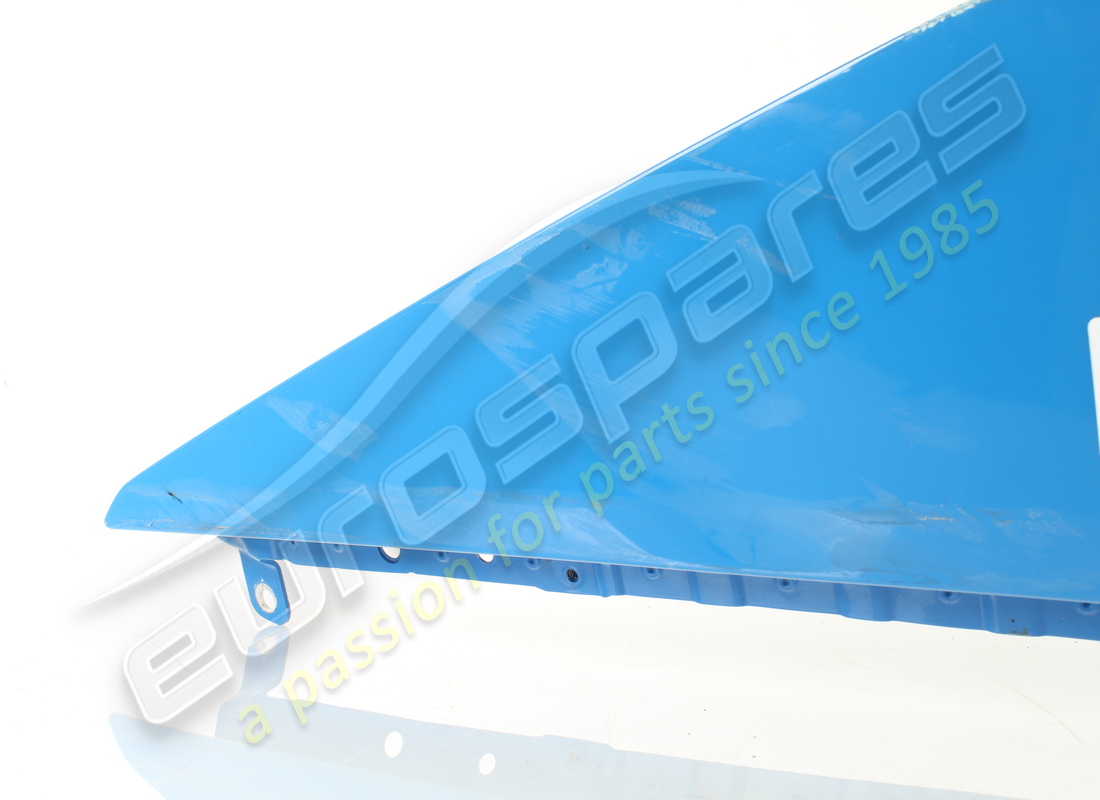 utilisé lamborghini aile avant droit. numéro de pièce 4t0821022d (2)
