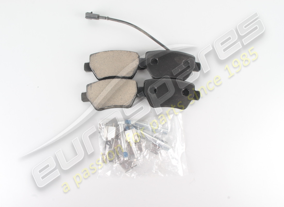 NOUVEAU JEU DE PLAQUETTES DE FREIN ARRIÈRE Eurospares. NUMÉRO DE PIÈCE 673010327 (1)