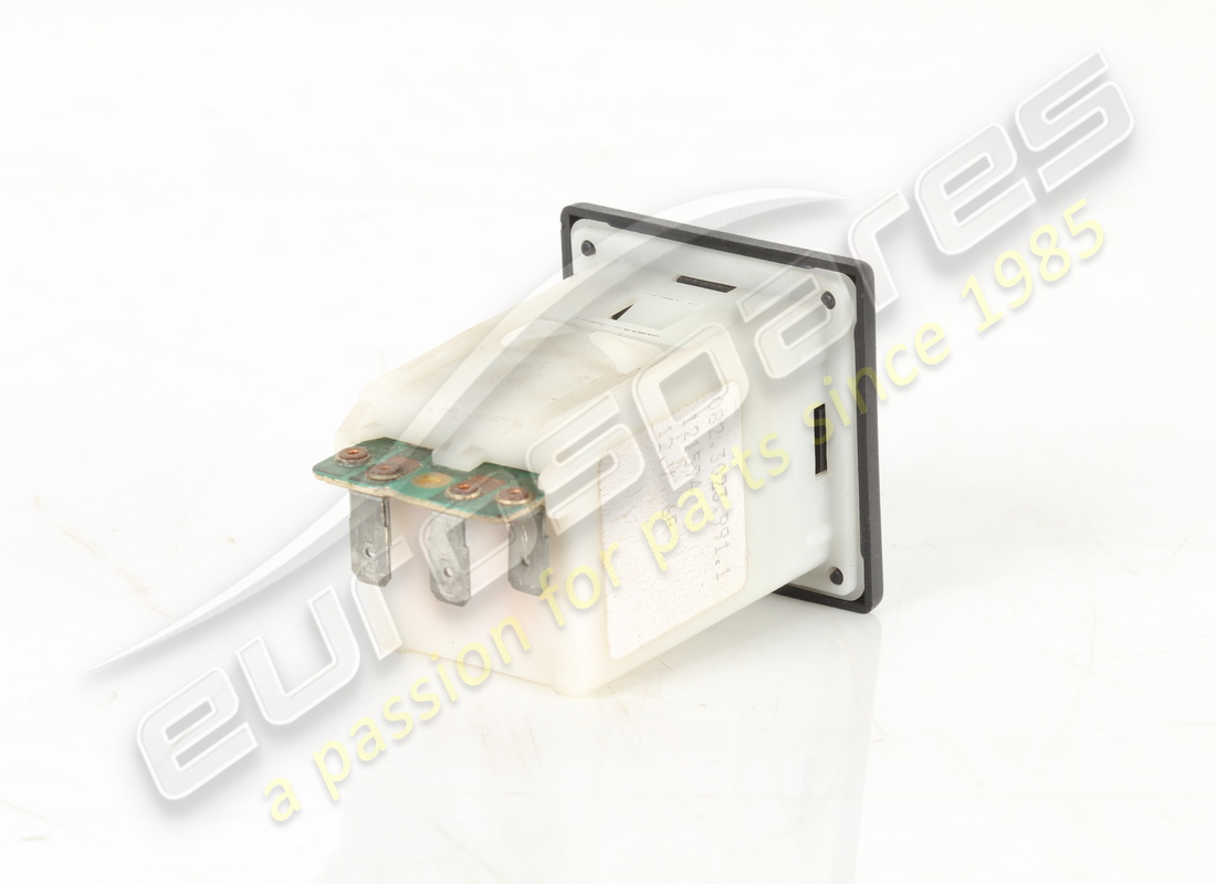 interrupteur d'ouverture du capot moteur d'occasion ferrari. numéro de pièce 121594 (2)