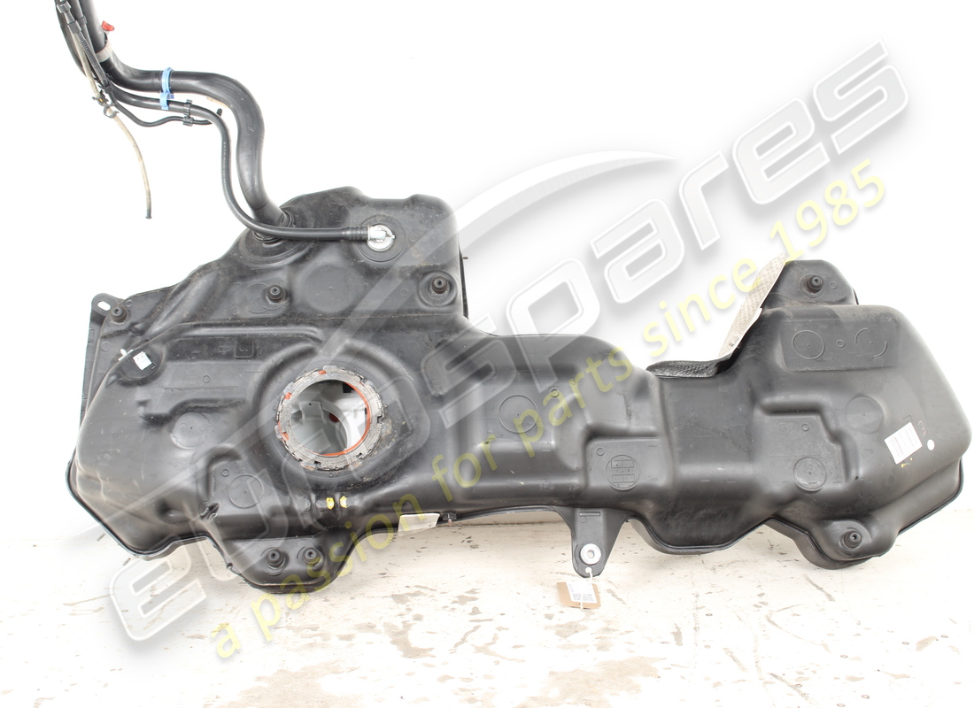 réservoir de carburant d'occasion lamborghini 85 tfsi gr nar osh. numéro de pièce 4m0201021fn (2)