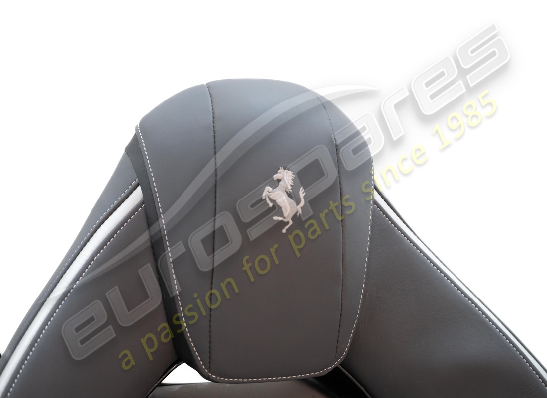 endommagé eurospares full electric std style des places avec centre en alcantara et traverses en cuir, coutures cheval sur l'appui-tête. numéro de pièce eap1563082 (3)