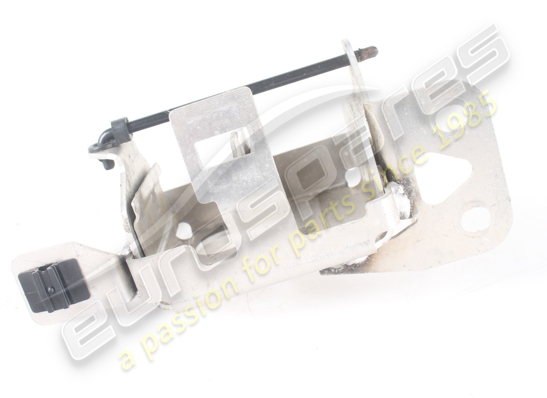 SUPPORT DE MONTAGE DE SOUPAPE TGK D'OCCASION FERRARI. NUMÉRO DE PIÈCE 84066200 (3) support de montage de soupape tgk d'occasion ferrari. numéro de pièce 84066200 (3)