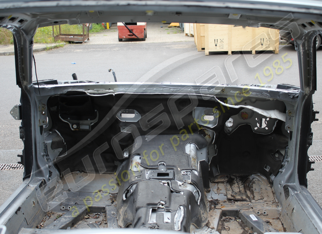 utilisé ferrari châssis avant complet. numéro de pièce 985213714 (3)