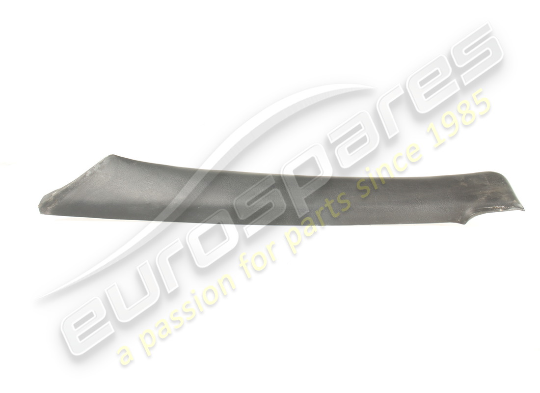 Moulure de montant avant gauche d'occasion Ferrari recouverte. Numéro de pièce 62203900 (1)