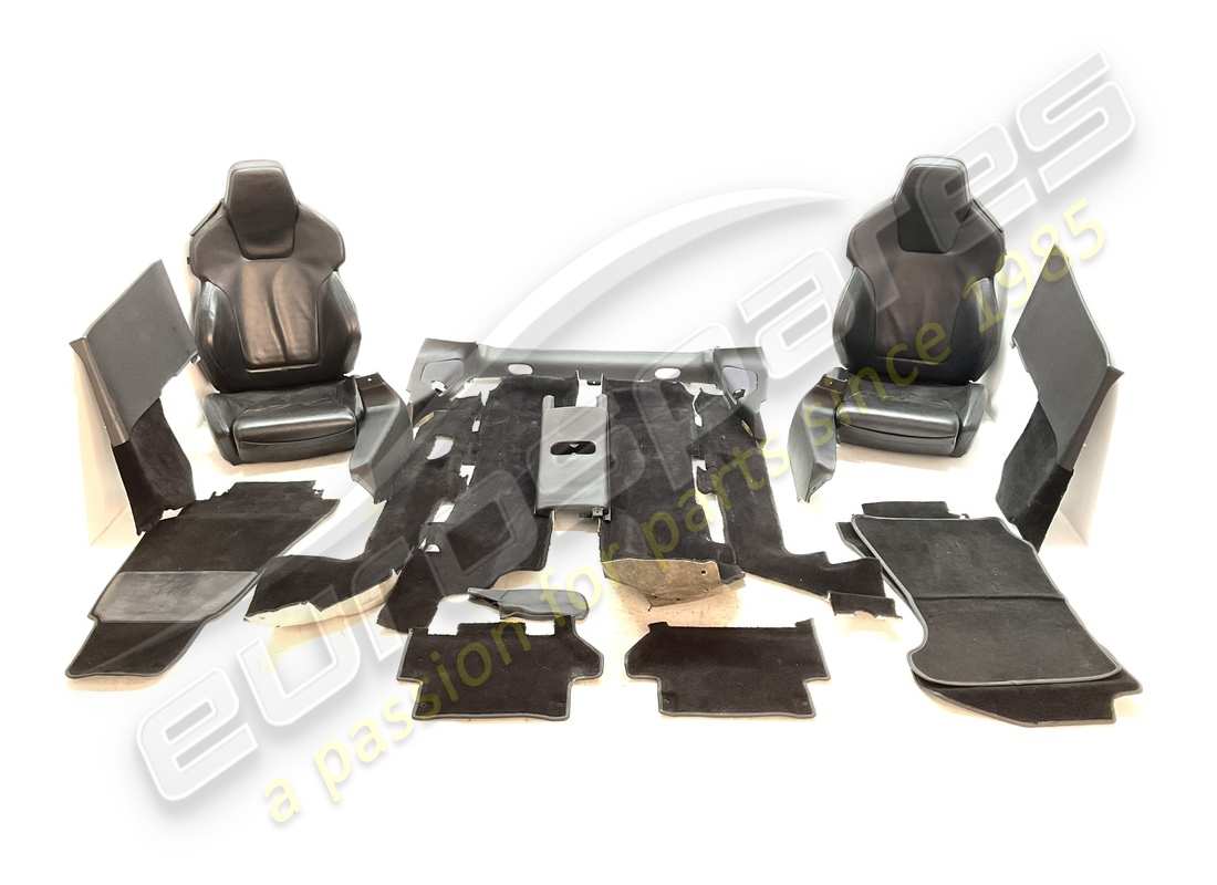 UTILISÉ Eurospares Aston Martin V8 INTÉRIEUR VANTAGE (PAS DE TABLEAU DE BORD NI DE CARTE DE PORTE) . NUMÉRO DE PIÈCE EAP1404957 (1)