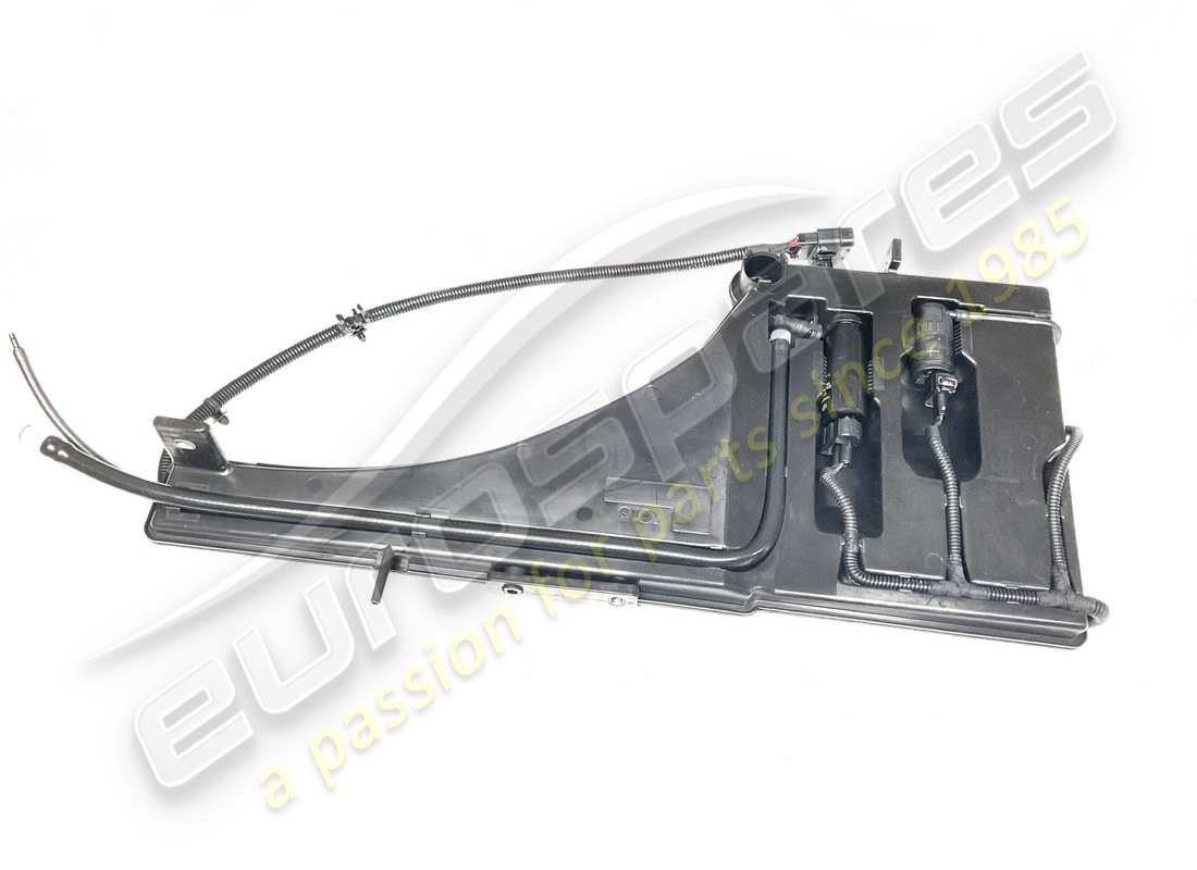 nouveau réservoir de rondelle -glace maserati. numéro de pièce 670105310 (2)