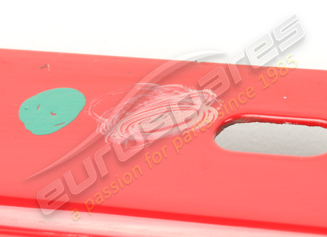 garniture sous-porte gauche ferrari utilisée. numéro de pièce 86936410 (6)