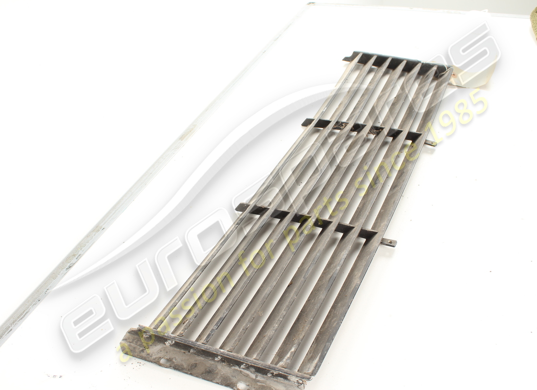 grille de capot ferrari utilisée. numéro de pièce 40091407 (3)