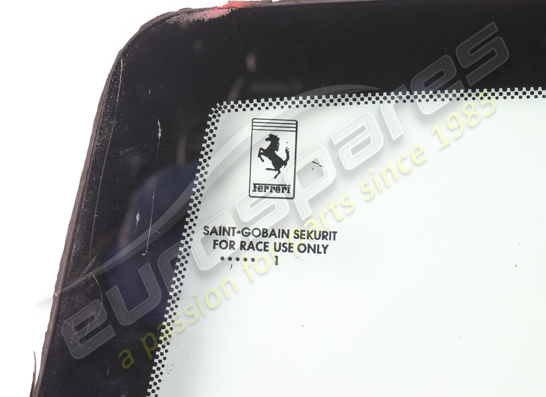 écran arrière utilisé ferrari. numéro de pièce 83545500 (2)