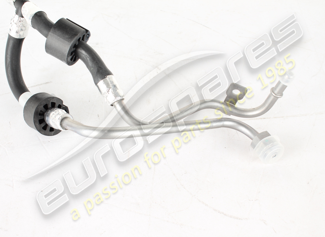 nouveau tuyau de carburant gpl maserati. numéro de pièce 299334 (3)