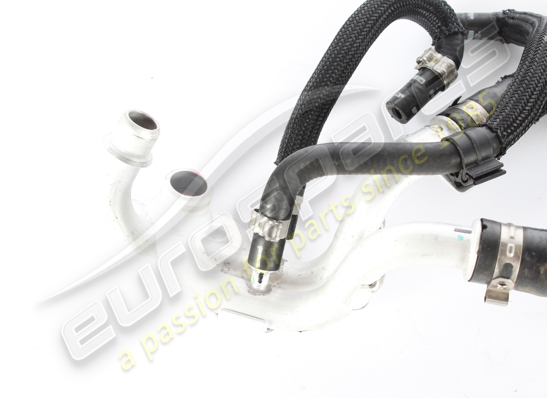 manchon maserati utilisé. numéro de pièce 670156408 (2)