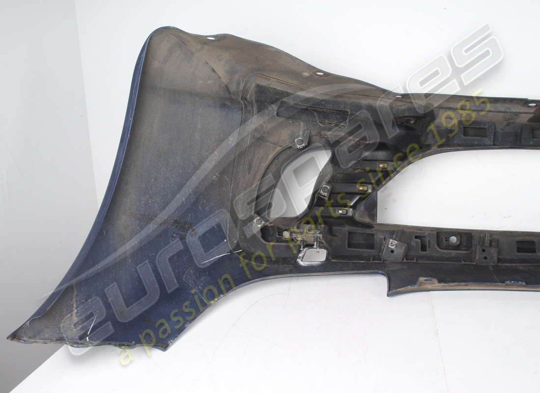 utilisé ferrari pare-chocs avant. numéro de pièce 89047110 (9)