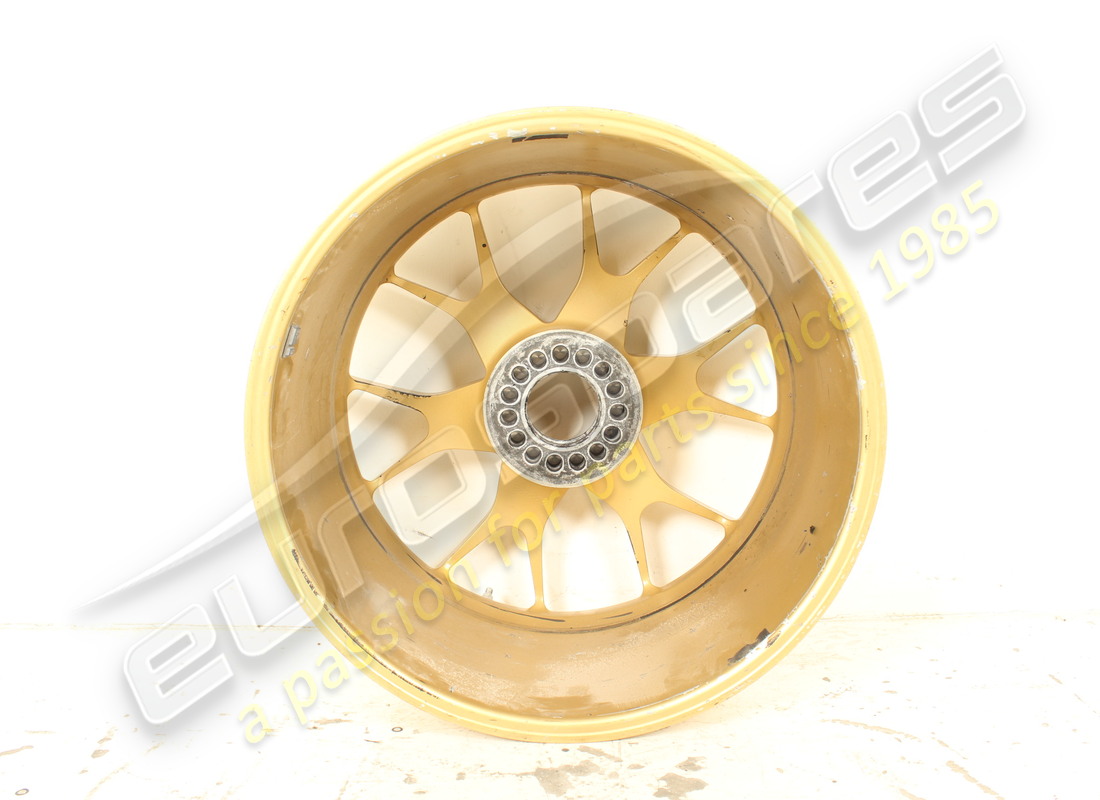 utilisé ferrari roue avant. numéro de pièce 341319 (3)