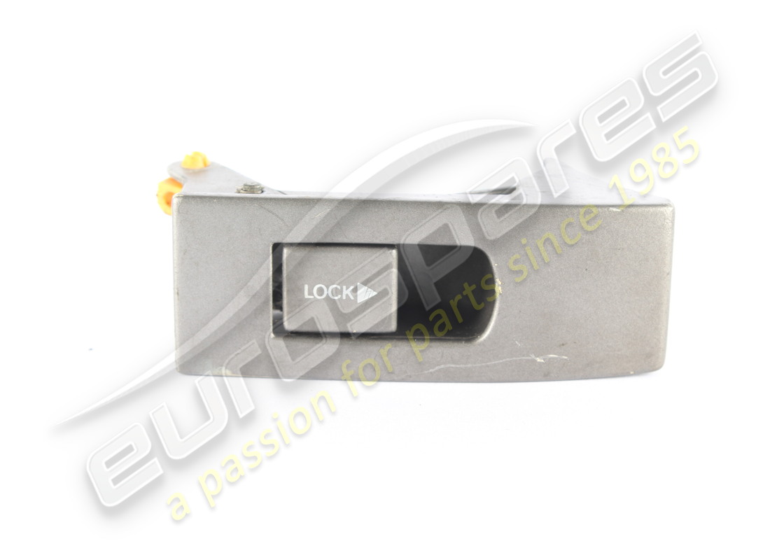 Poignée de porte intérieure gauche d'occasion Ferrari. Numéro de pièce 63724900 (1)