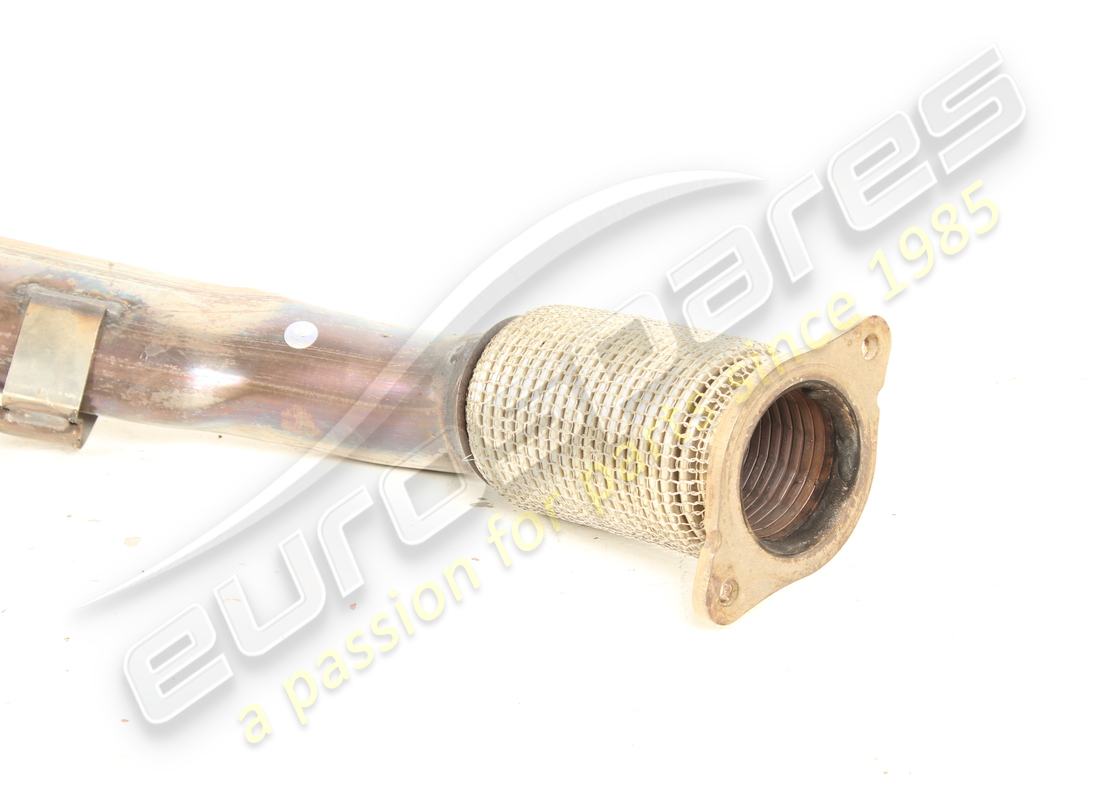 tuyau d'échappement central d'occasion maserati. numéro de pièce 675001647 (2)