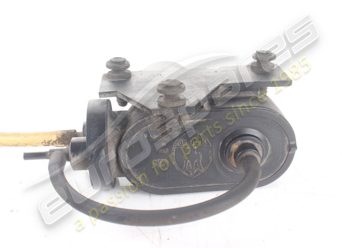 pompe à vide d'occasion maserati. numéro de pièce 325520172 (4)