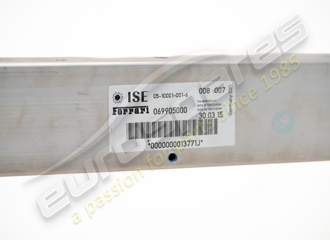 ARCEAU DE SÉCURITÉ FERRARI UTILISÉ. NUMÉRO DE PIÈCE 69905000 (5) arceau de sécurité ferrari utilisé. numéro de pièce 69905000 (5)