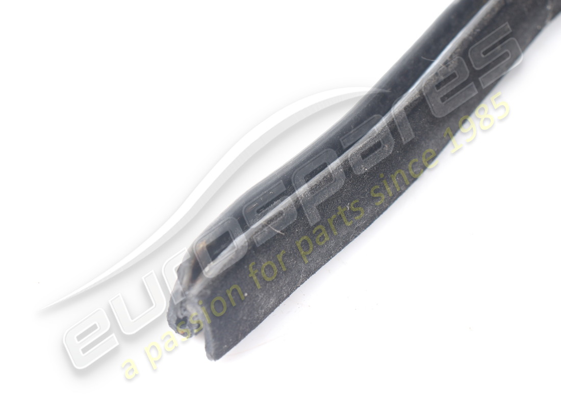 JOINT MASERATI UTILISÉ. NUMÉRO DE PIÈCE 387700352 (2) joint maserati utilisé. numéro de pièce 387700352 (2)