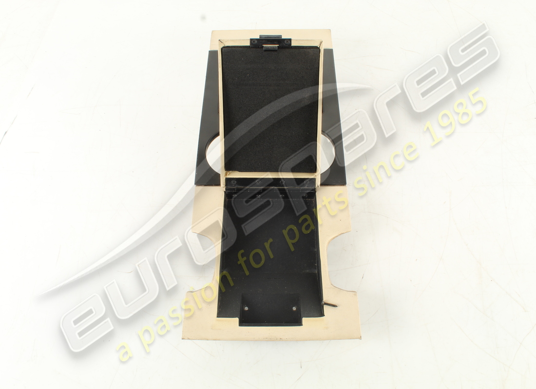 plaque de garniture de console arrière utilisée ferrari. numéro de pièce 61058000 (4)